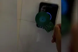 合肥一高校学生饭卡毁损，自己把芯片植入金属探测器焊接修复视频封面
