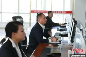 中国智能煤矿成长记：告别“傻大黑粗”采煤人也穿白衬衣图片