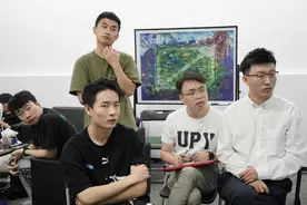 KPL封面观察｜武汉eStar三连胜领跑S组 花海原地转会成果凸显图片