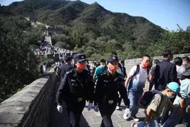 警探号丨北京重点景区游客超百万 记者随警直击第一现场图片
