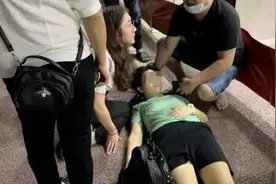 事发长沙！女研究生街头紧急跪地救人，一看她父亲的经历：这就是家风图片