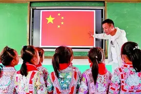 信念的颜色是中国红图片
