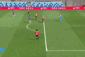 中甲惊现“南雄太”！成都蓉城门将直接把球扔进自家大门图片