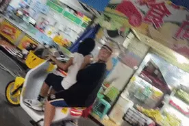 丽水警方通报“男子街头戴日本军帽”：系初中在校学生，已主动写下检讨书图片