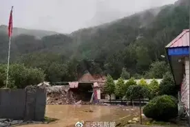 山西蒲县山体滑坡4人遇难1人伤，遇难者主要为交警值班人员视频封面