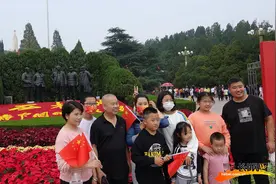 高清组图｜河北平山西柏坡：“十一”黄金周迎来红色旅游热潮图片