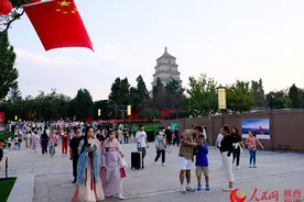 让历史“活”起来 对唐诗送肉夹馍“火”了图片