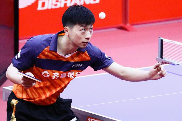 体坛联播｜意大利队37场不败终结，乒超马龙陈梦率队连胜