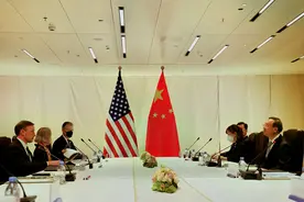 秦刚在美“热词”中国，逆行者、饭圈、双减，英文咋说？图片