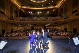 少年唱响多首金曲，从故事里走入你的心底图片