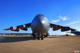 震撼！运-20大型运输机近距离大赏，不愧为国之重器图片