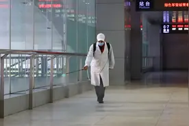 最快每2小时消杀一次 济南火车站硬核防疫守护归途图片