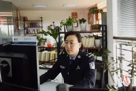 这位“寻亲王”找到了23对失散的双胞胎，其中包括温州的两对图片