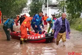 山西多地连夜组织居民撤离，有老人被洪水冲走 救援队：山体多为黄土，农村窑洞易滑坡图片