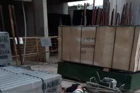 中国客工在新加坡坠楼身亡，一家老小失去顶梁柱图片