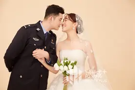 婚礼延期，爱不迟到图片