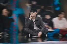 张艺兴30岁生日！黄磊、黄渤、孙红雷发博送祝福图片