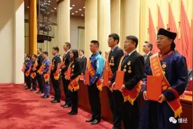 外卖骑手的出路在哪？杨浦单王回归一个月就变站长，手握一把用人指标……图片