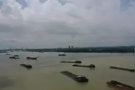 广东一些出海水道内非法洗砂洗泥活动多发 协同监管打击不力图片