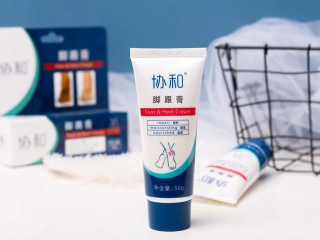 身体乳可以擦脚足部吗