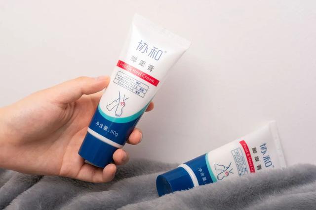 身体乳可以擦脚足部吗