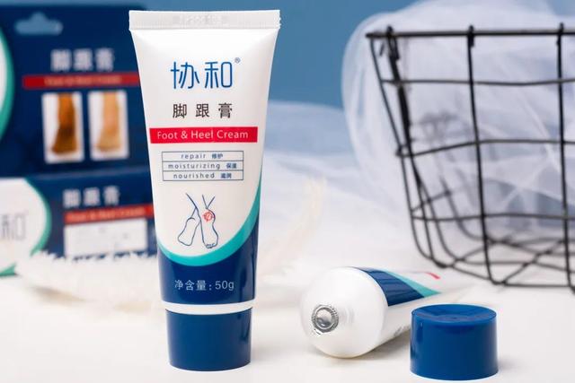 身体乳可以擦脚足部吗