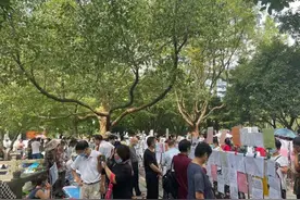 杭州万松书院相亲是个怎样神奇的存在？有人去一次就成了，相亲血泪史你有吗图片