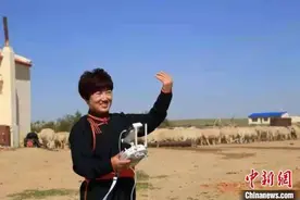 草原少女乌音嘎和妈妈的互联时代牧场梦图片
