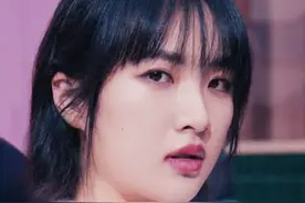 大牌广告纷至沓来，综艺里前辈夸赞不停，姚安娜很难不自信吧图片