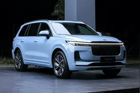 缺芯潮下的“残缺新车”：理想雷达缺失、大众中控屏“减配”图片