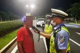 男子深夜去淇澳大桥钓鱼被查获！扣掉12分竟还要去钓鱼……图片