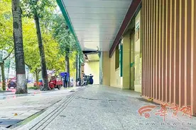 西安一居民楼不到两月下陷15cm引住户担心 专家：已对楼体进行监测图片