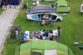 荷兰太阳能房车欧洲游 倡导绿色出行图片