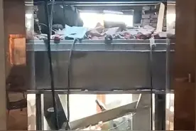 郑州2名工人拆电梯时坠楼，公司拒认工伤图片