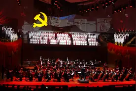 紫金文化艺术节｜交响组歌《雨花台——信仰的力量》在宁上演图片