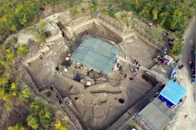 百年考古行走图片