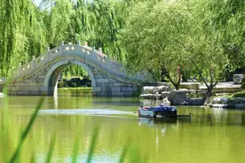 河面也有“扫地机器人”？博士团队用科技赋能青山绿水图片