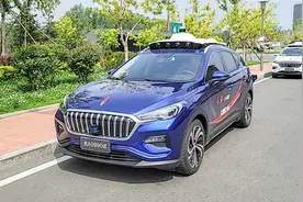 中国一汽加速推进红旗无人驾驶示范应用 计划投放运营百辆智能车图片