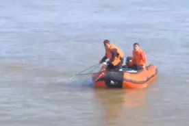 石家庄大巴车坠河事故救援人员：水流急、水域复杂，救援难度大图片
