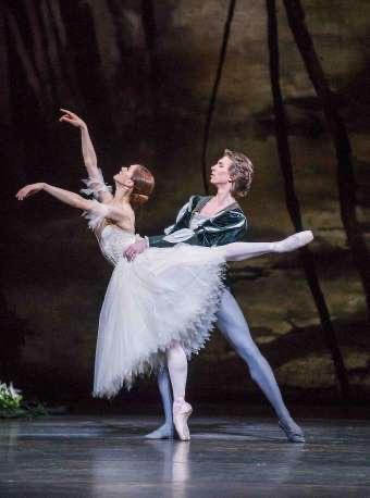 周周有戏睇｜厉害了！这出戏解开了宋画《千里江山图》之谜