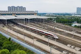 国铁济南局调整列车运行图 北京至青岛高铁“末班车”延后到19:45图片