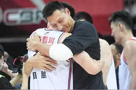 422天后，男篮一哥阿联回来了图片