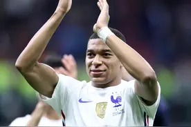 「体坛热话」决赛“奇葩”制胜球引争议，规则和人心该如何平衡？图片