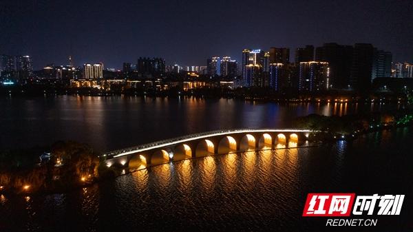 沉浸式品南湖①｜与“西湖”齐名的南湖，它的美你知多少