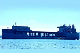 又搞事？美万吨移动基地舰部署第一岛链图片
