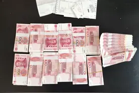 郑州公交车长捡到近20万元现金当即上交，称每个公交人都会这么做图片