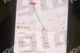 摩托车疯狂飚车215码，车主晒图炫耀“不怕查”！交警：马上来图片