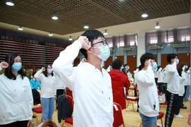冬奥会临近，北京各大高校学生踊跃加入志愿者行列图片