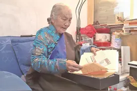 八旬老人秀日什吉的藏歌情缘图片