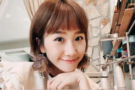 Lulu「iPhone13无滤镜」自拍正脸超狂！工作10小时长相…网：胡子都看见了图片